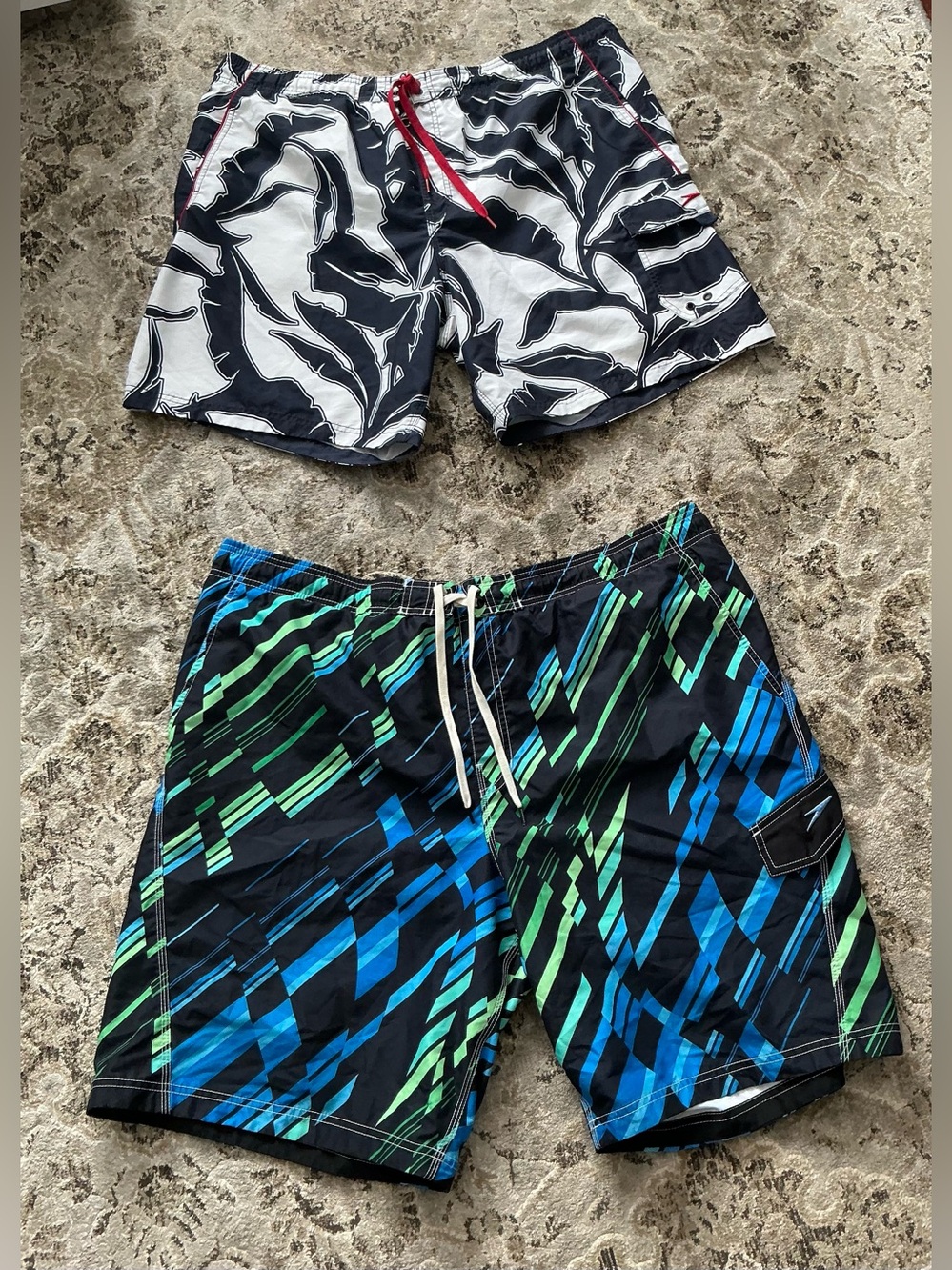 TWO pairs mens SPEEDO swim trunks 🩳🏊‍♂️